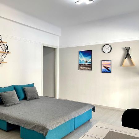 Uoohome7 Garden Green And Navy Atenas Exterior foto